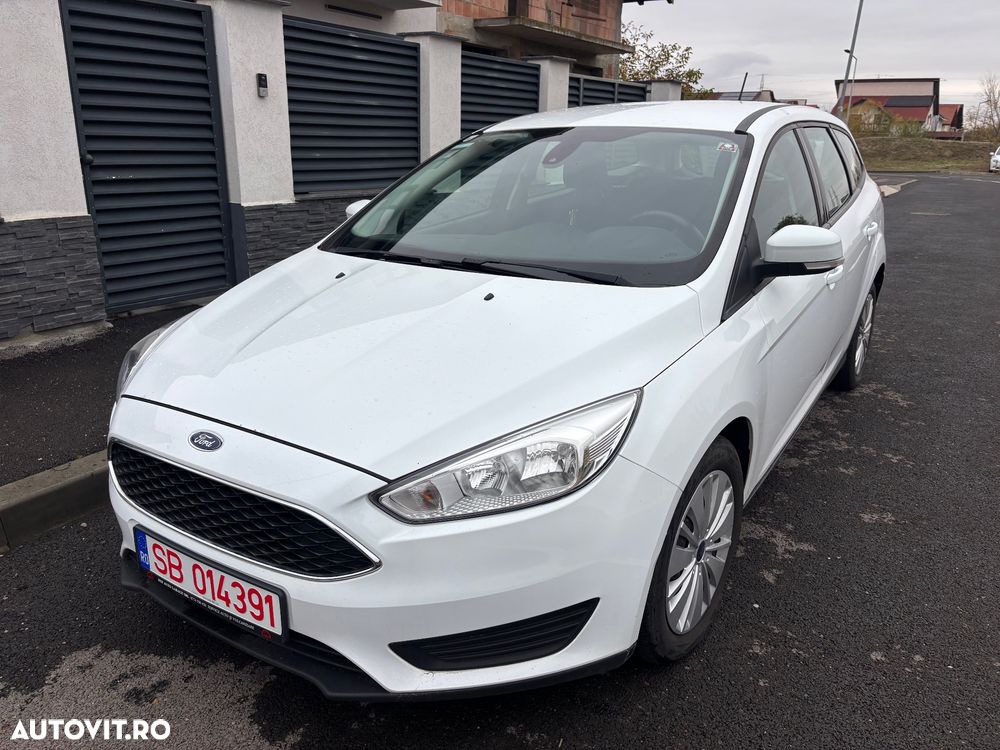 Ford Focus - 1