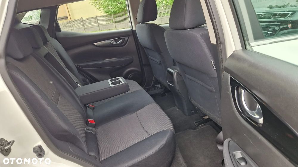 Nissan Qashqai 1.5 dCi DPF visia - 11