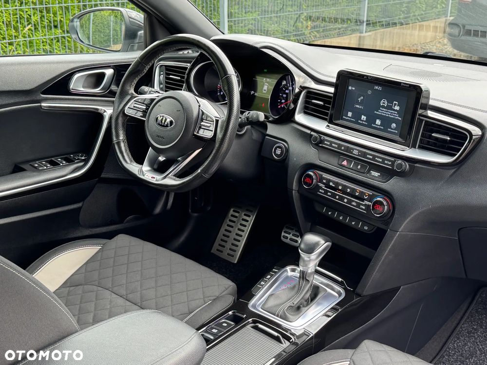 Kia ProCeed 1.4 T-GDI GT Line DCT - 23