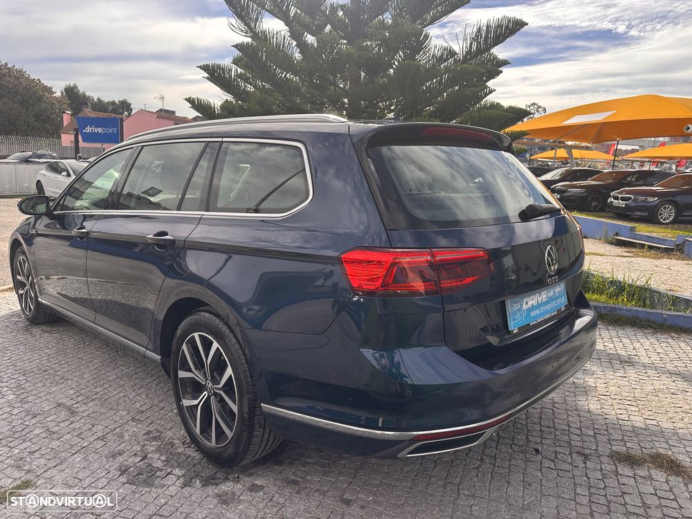 VW Passat Variant - 9