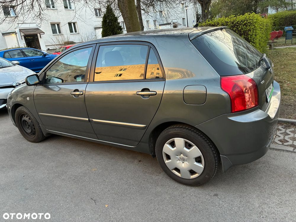 Toyota Corolla 1.6 VVT-i Terra - 2