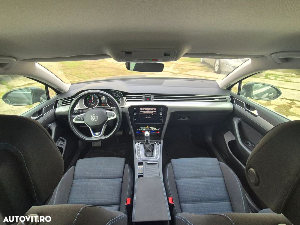 Volkswagen Passat - 6