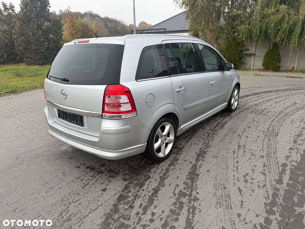 Opel Zafira - 3