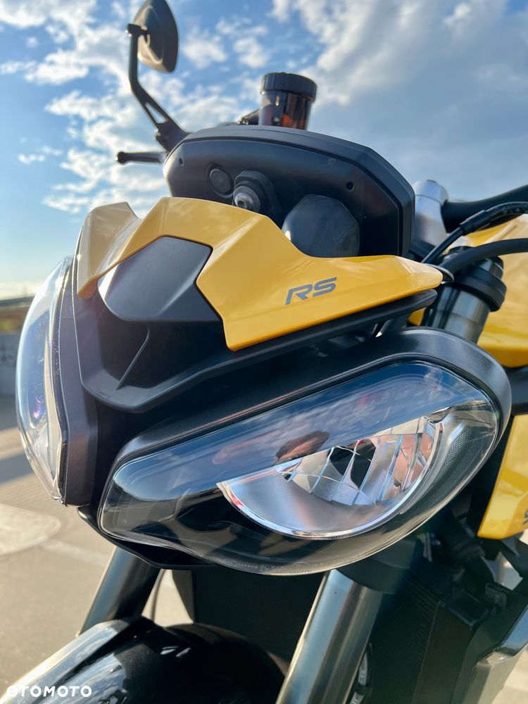 Triumph Street Triple - 9
