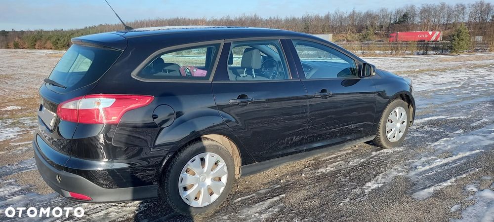 Ford Focus 1.6 Trend - 17