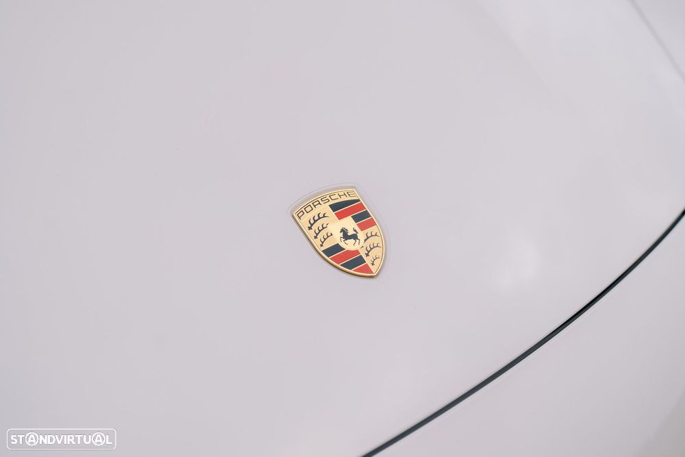 Porsche Taycan Sport Turismo - 10