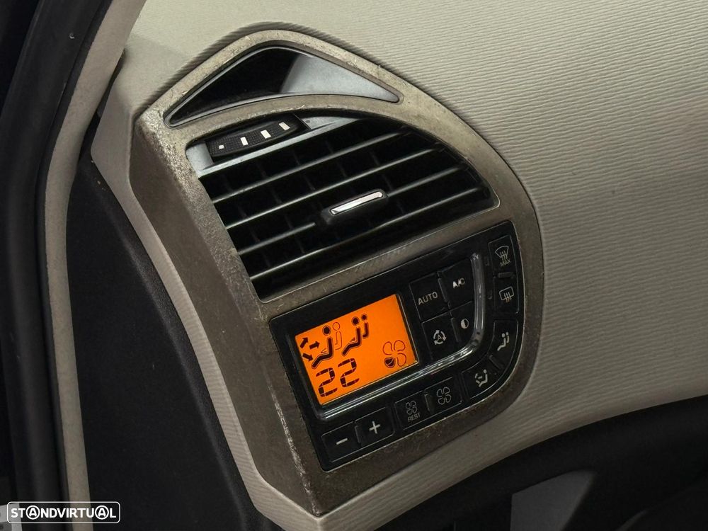 Citroën C4 Grand Picasso 1.6 HDi Exclusive CMP6 - 15