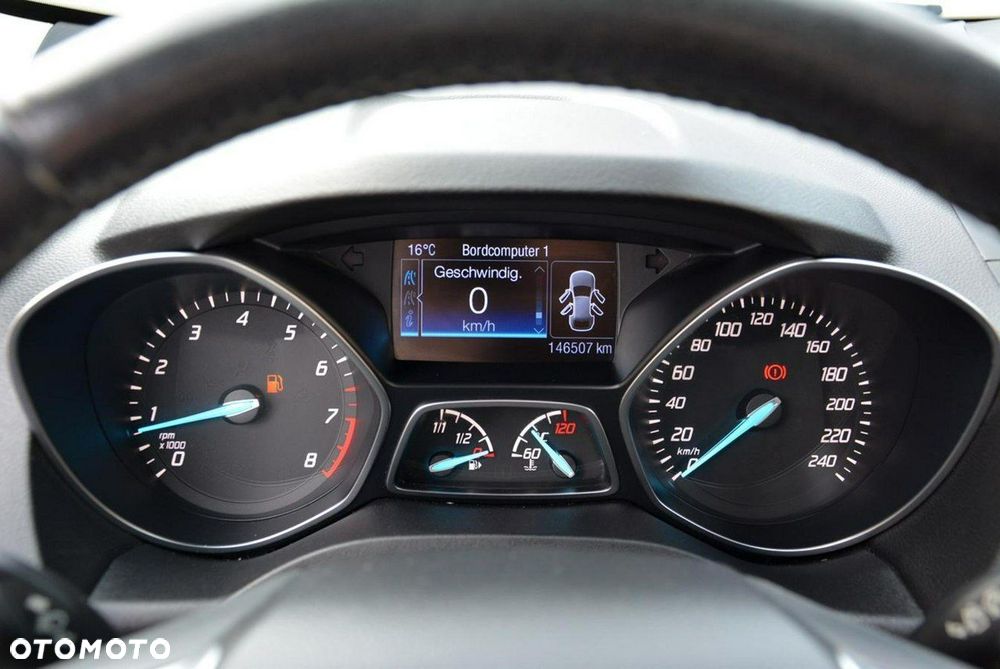 Ford Kuga 1.5 EcoBoost 2x4 Titanium - 25