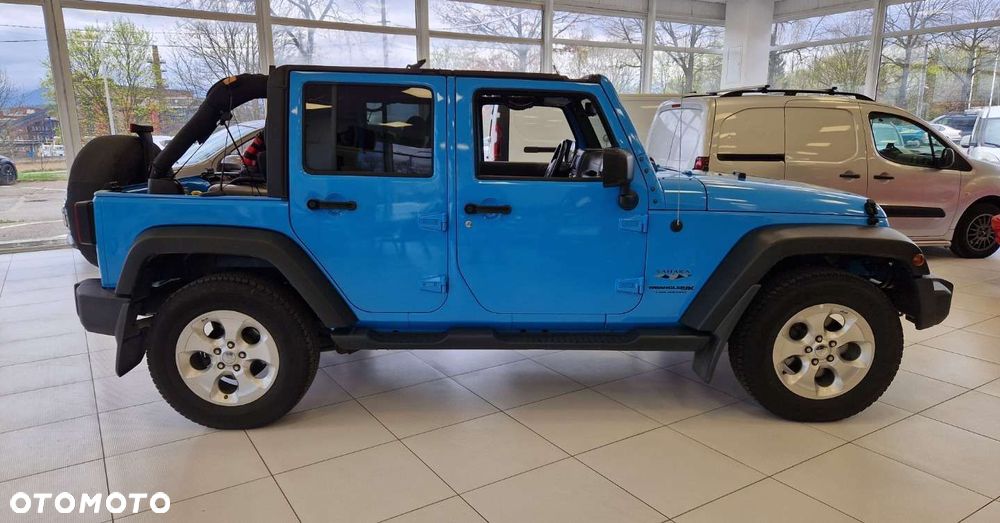Jeep Wrangler - 24