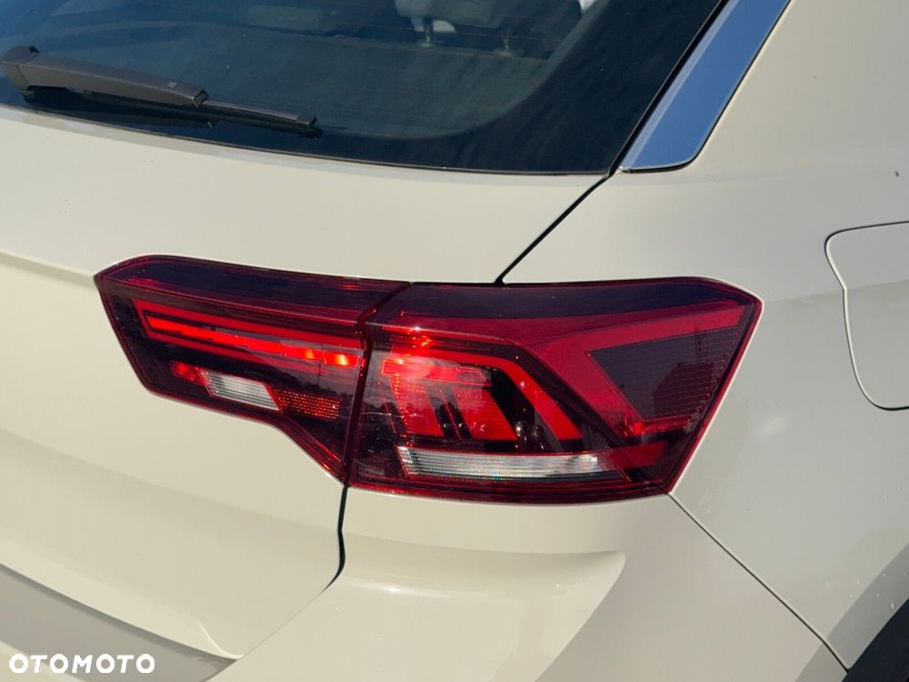 Volkswagen T-Roc - 13