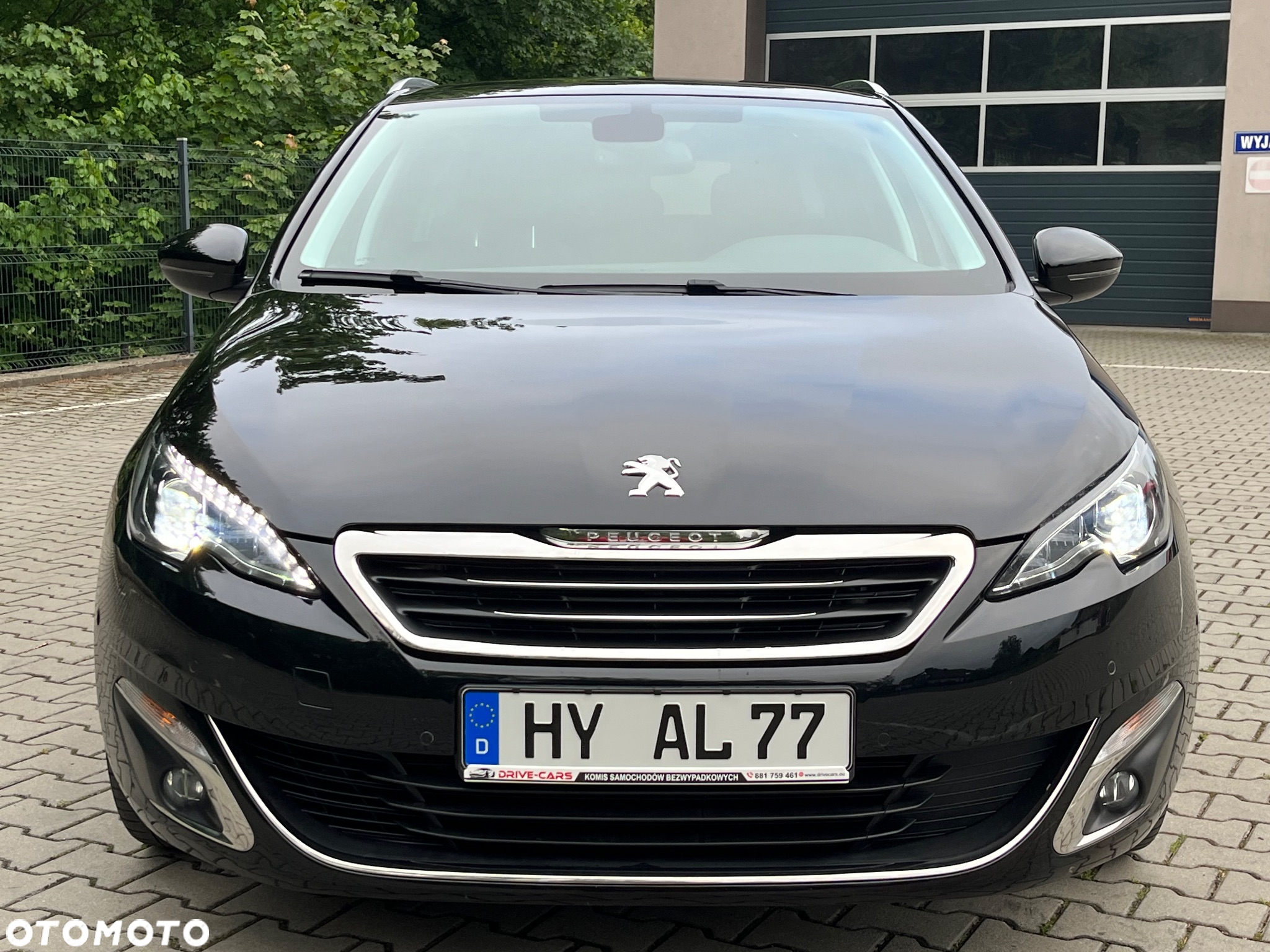 Peugeot 308 SW BlueHDi 150 EAT6 Stop & Start Allure - 22
