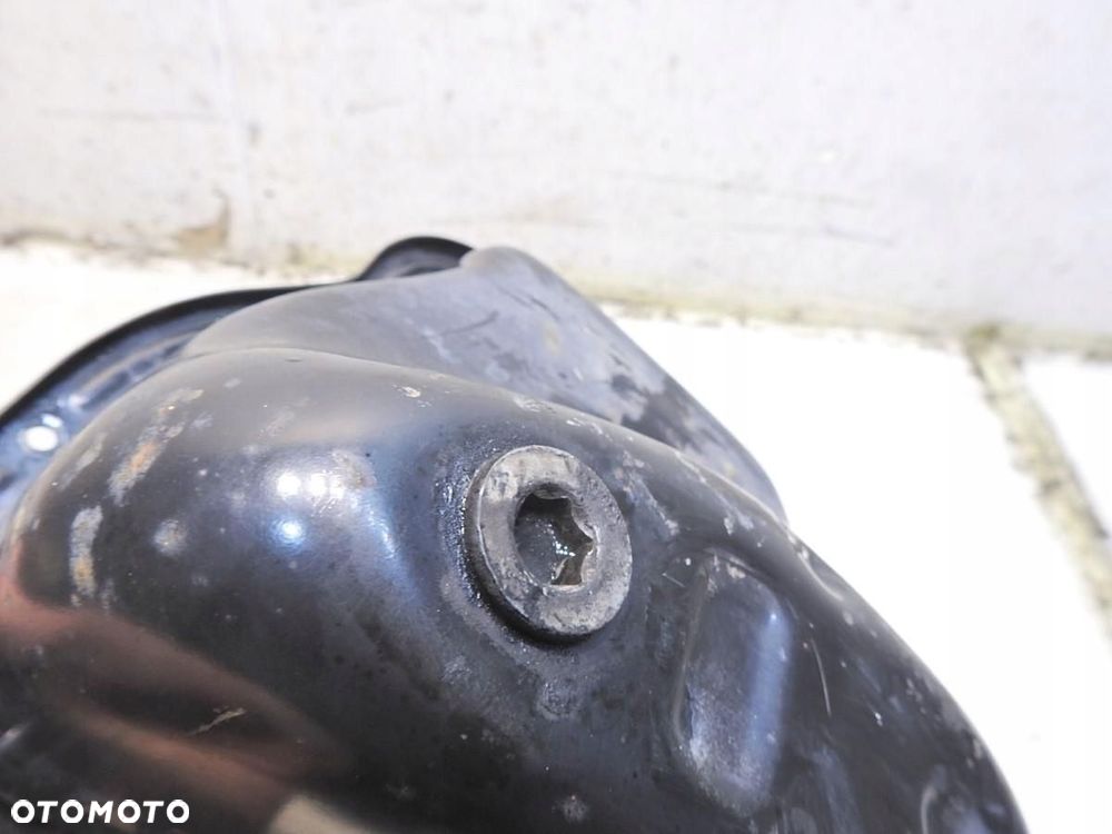 MISKA OLEJOWA SUBARU LEGACY V 2.0 D - 5