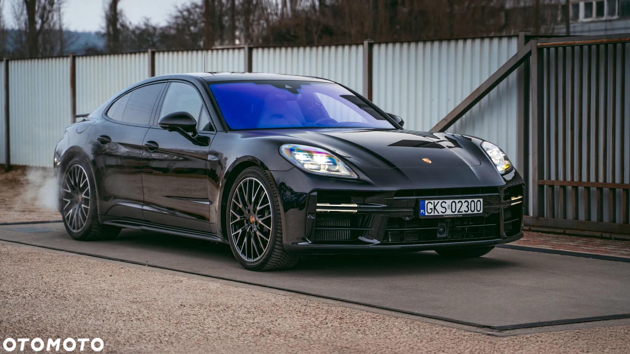 Porsche Panamera ver-4-e--hybrid-phev - 2