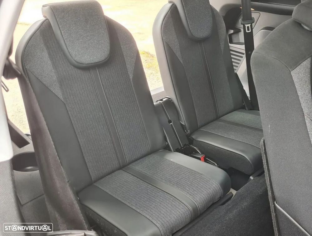 Peugeot 5008 1.5 BlueHDi Active - 19