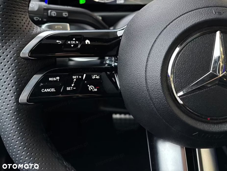 Mercedes-Benz GLB 200 AMG Line 7G-DCT - 8