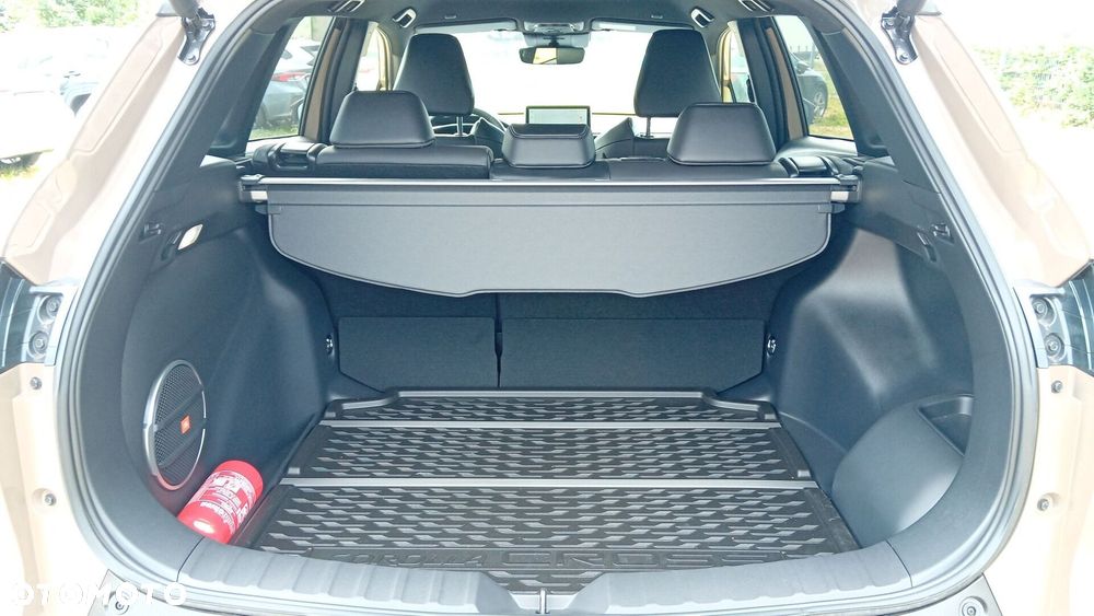 Toyota Corolla Cross 2.0 Hybrid Executive - 12