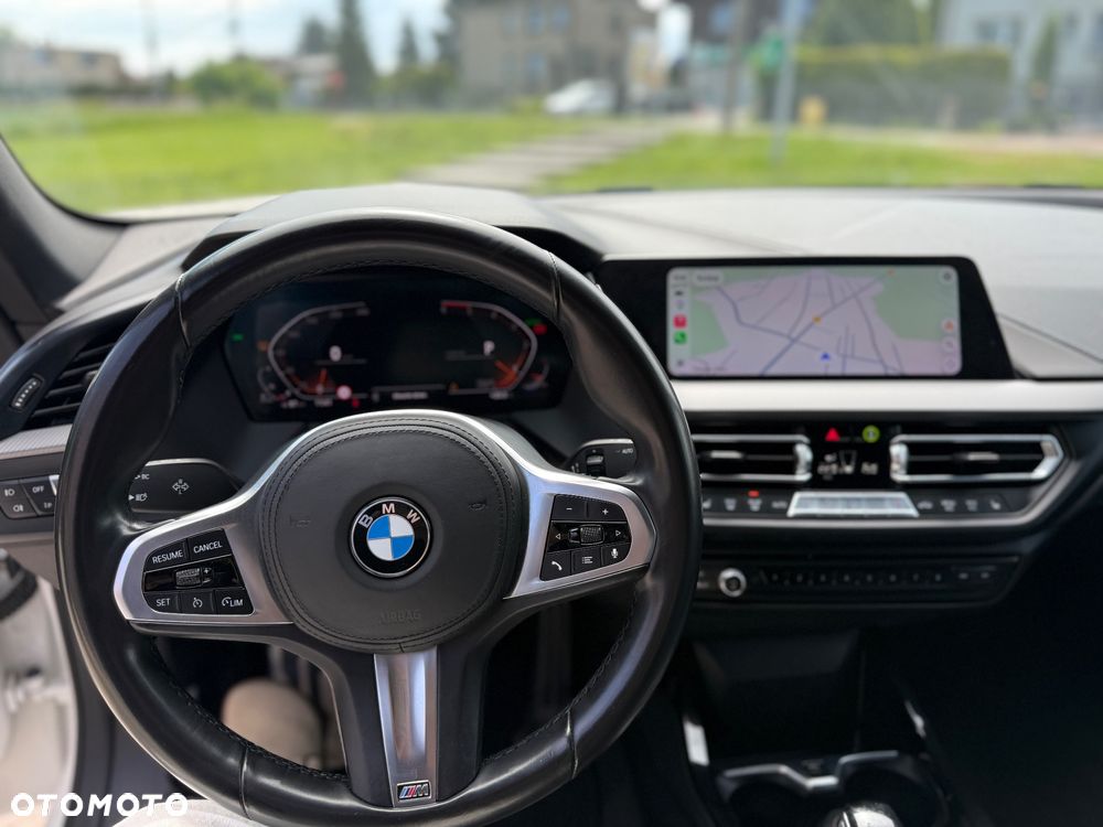 BMW Seria 2 218d - 14