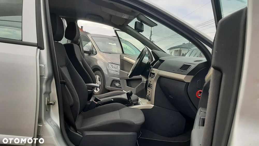 Opel Astra 1.4 Innovation - 17