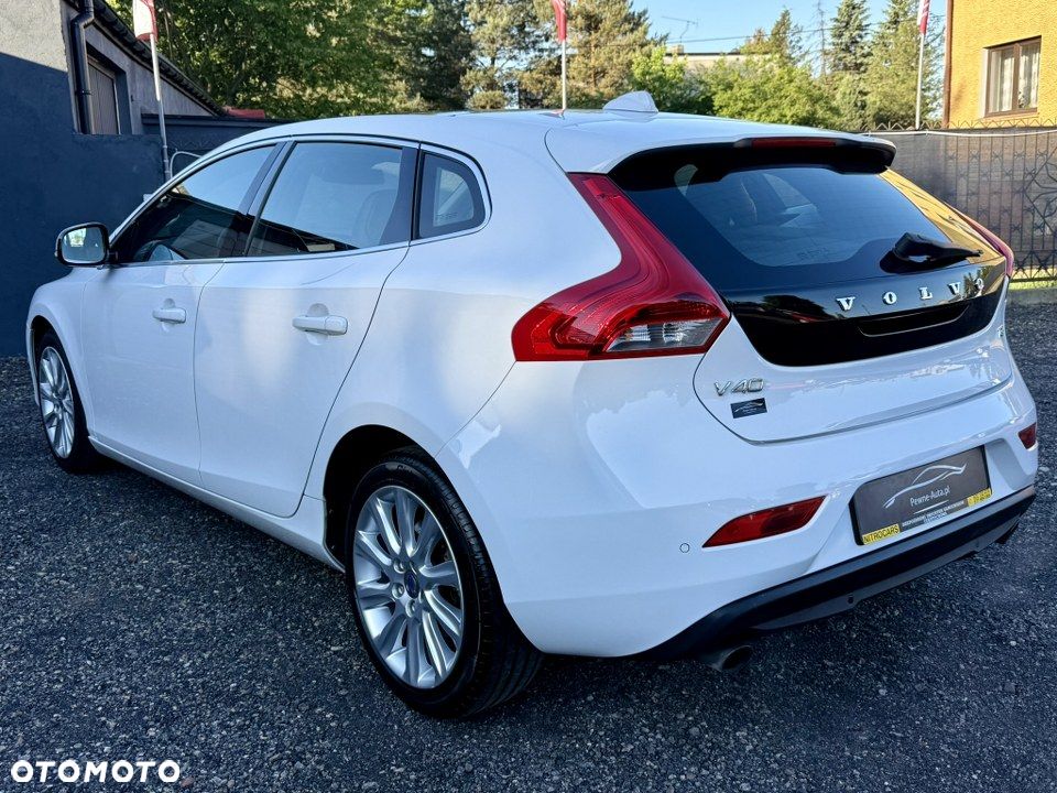 Volvo V40 T3 Summum - 8