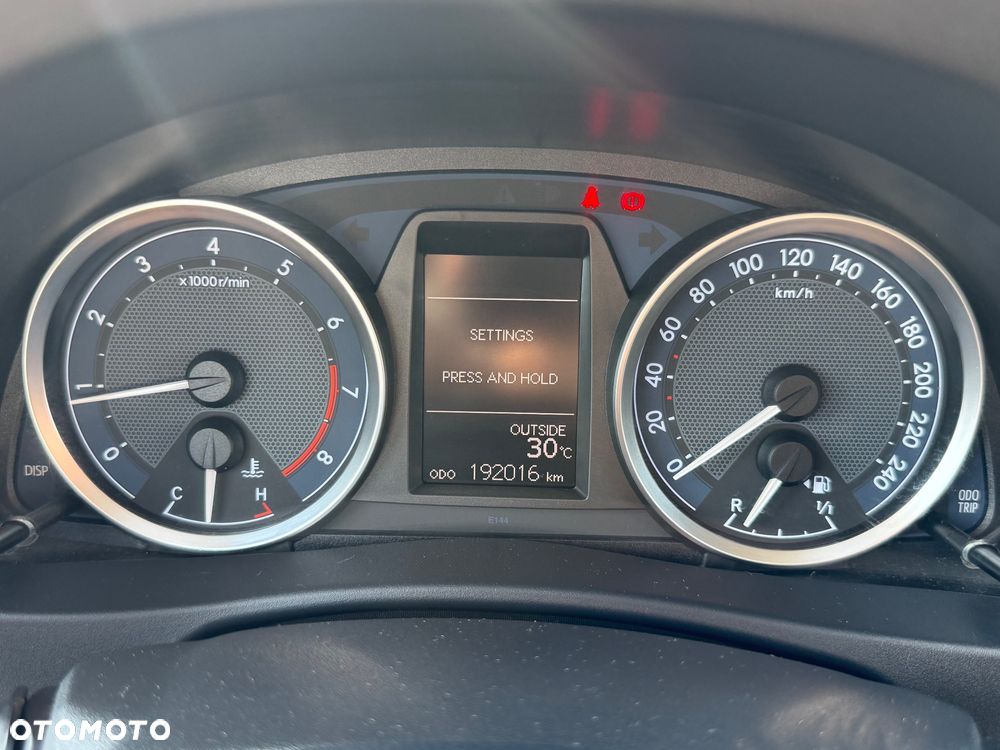 Toyota Auris 1.6 Premium - 19