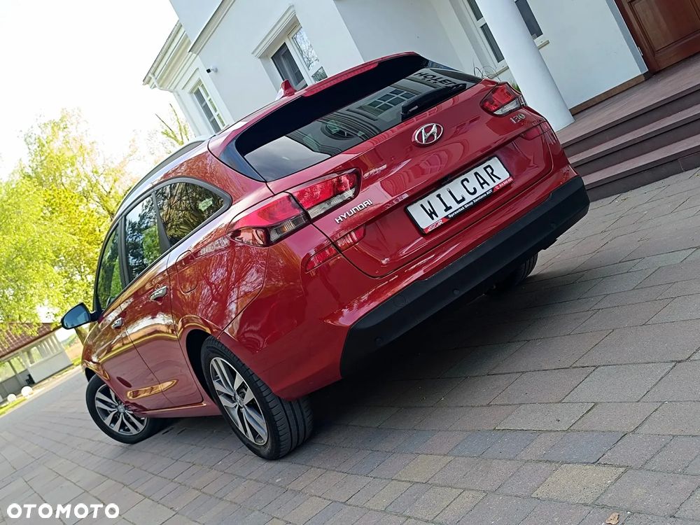 Hyundai i30 blue Kombi 1.6 CRDi Style - 8