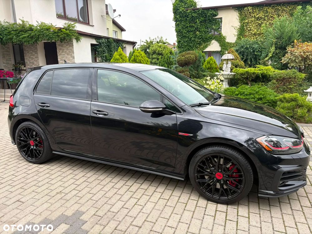 Volkswagen Golf GTI (BlueMotion Technology) Performance - 2
