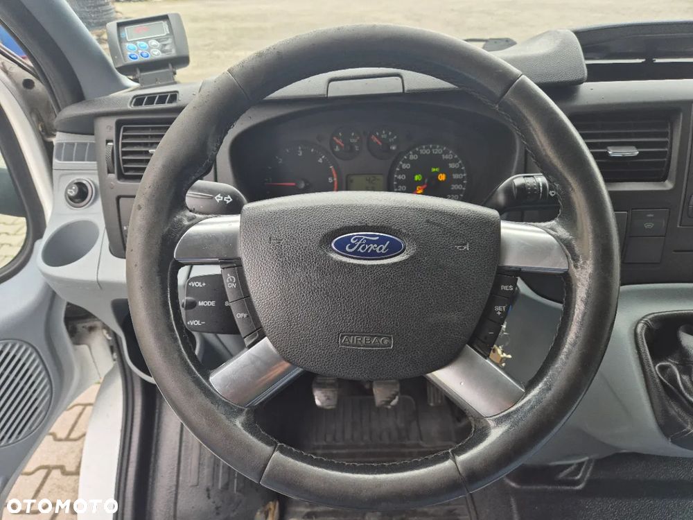 Ford Transit - 5