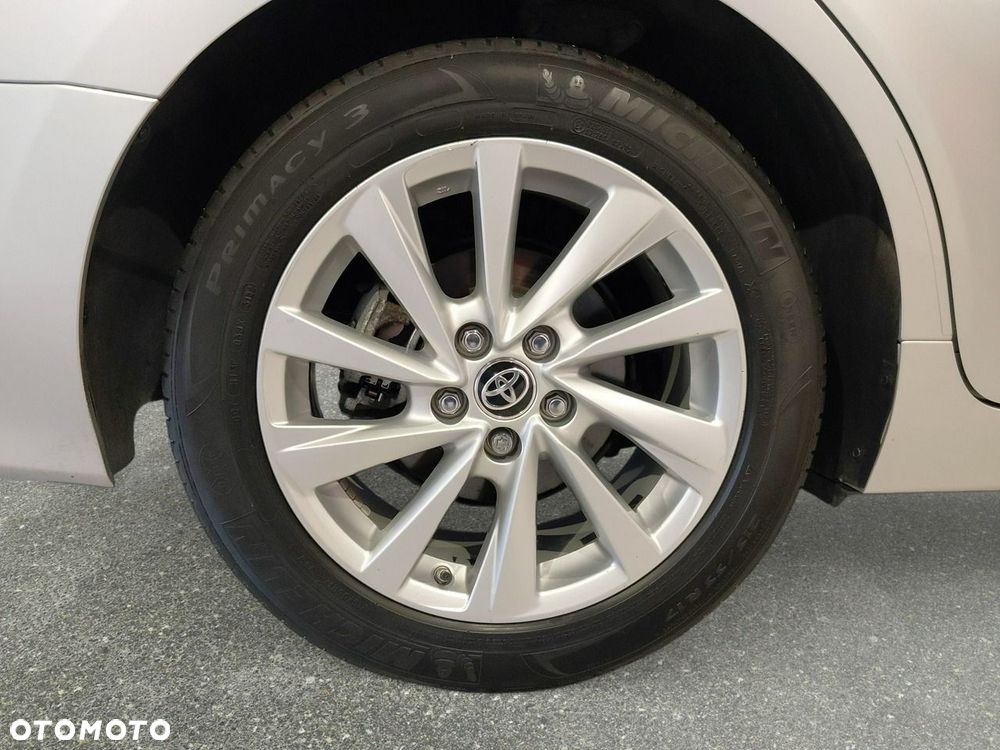 Toyota Camry 2.5 Hybrid Comfort CVT - 11