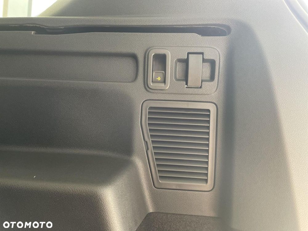 Volkswagen Touran 1.5 TSI EVO Comfortline Plus DSG - 26