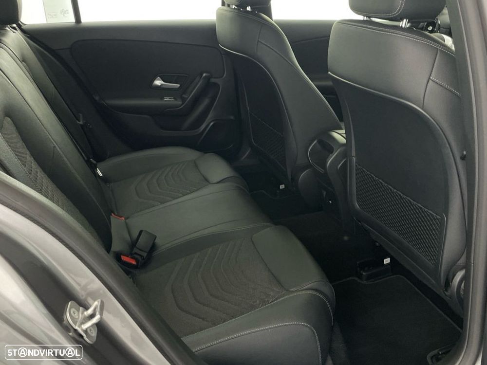 Mercedes-Benz A 200 Standard - 24