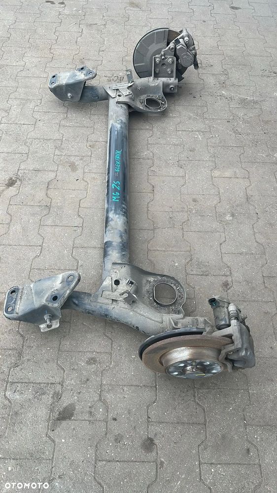 BELKA OŚ ZAWIESZENIA TYŁ MG ZS EV - 3