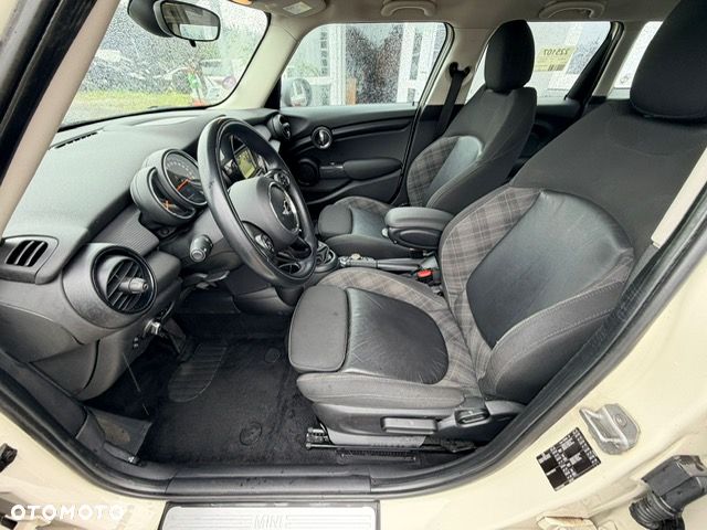 MINI Cooper Seven Chili - 12