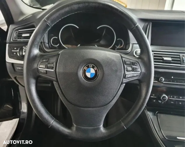 BMW Seria 5 520d AT - 14