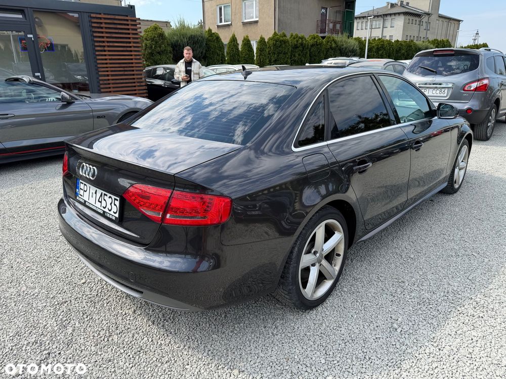 Audi A4 Limousine - 19