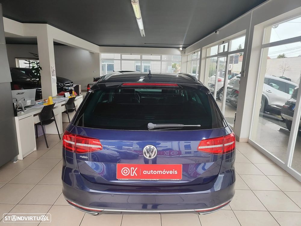 VW Passat Variant 2.0 TDi R-Line DSG - 10