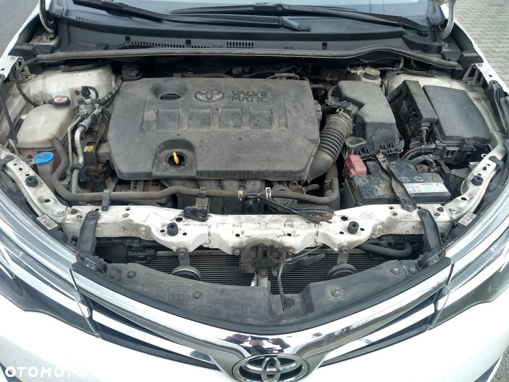 Toyota Corolla 1.6 Comfort - 18