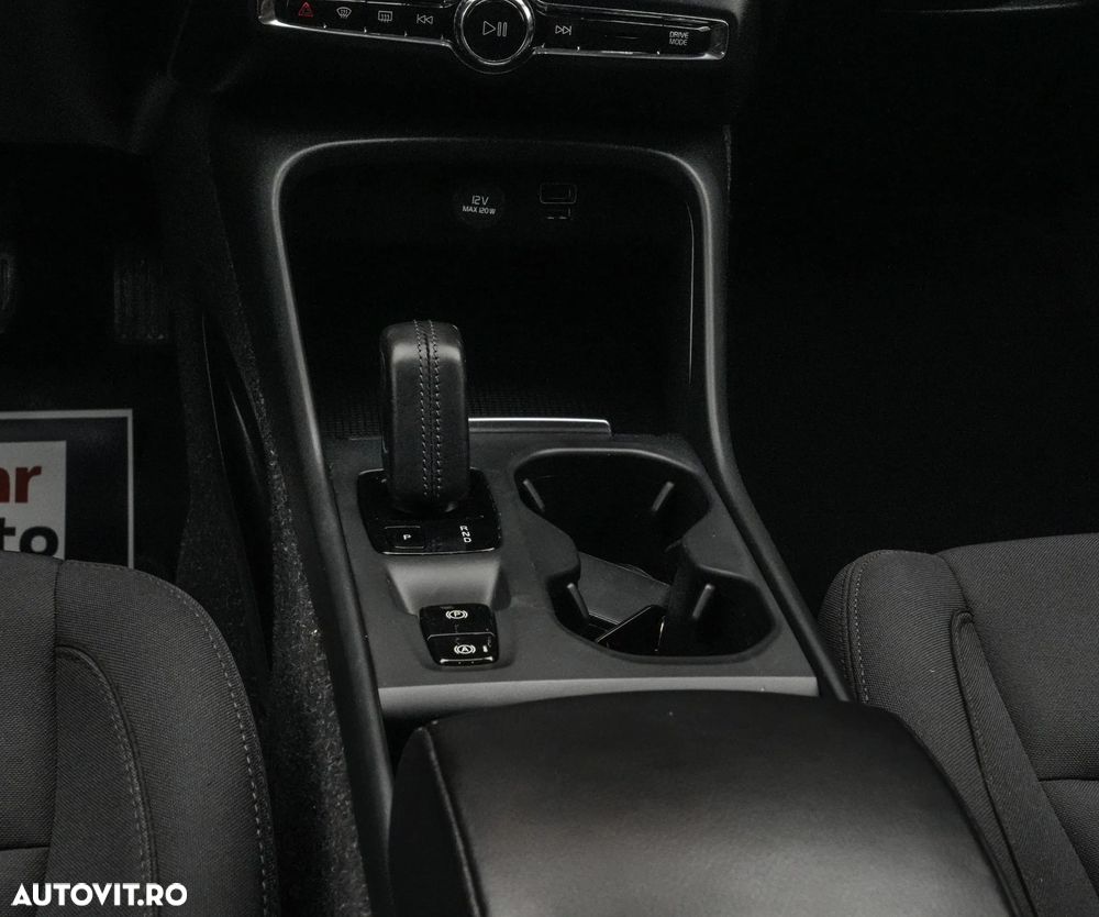 Volvo XC 40 Recharge T5 Twin Engine AT7 Inscription Expression - 19