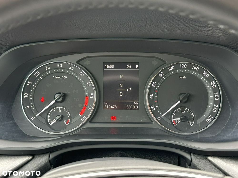 Skoda Octavia 2.0 TDI Ambition DSG - 30
