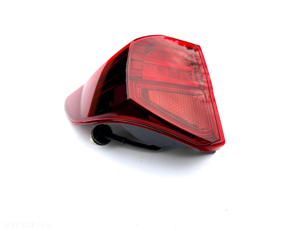 SUZUKI VITARA 3 III 2018 - LAMPA TYŁ LED LEWA NAROŻNA W BŁOTNIK ORYGINAŁ OE - 10