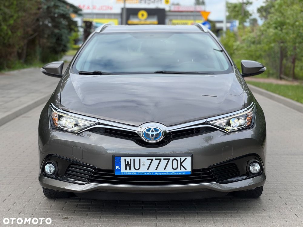 Toyota Auris Hybrid 135 Premium - 2