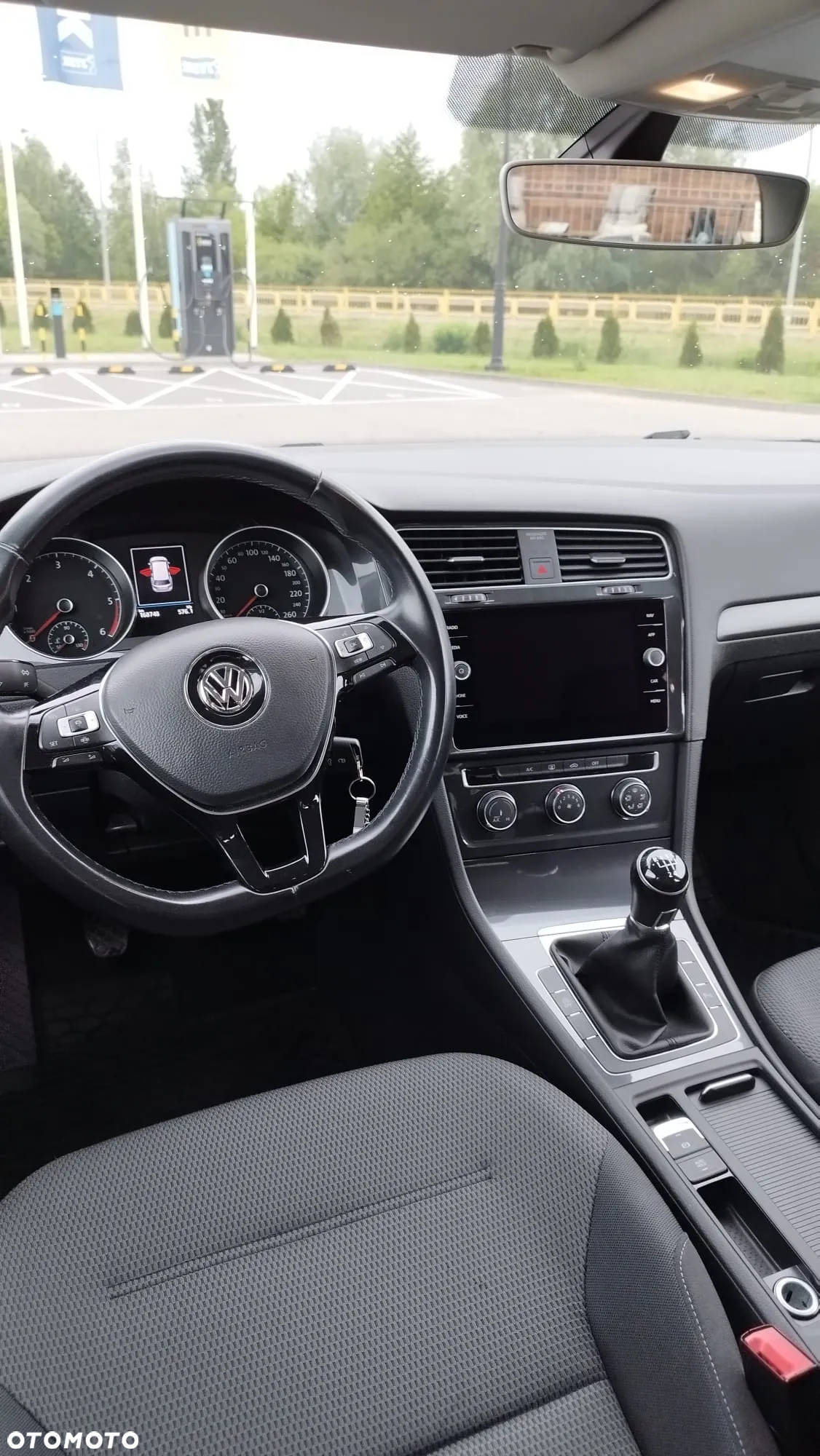 Volkswagen Golf - 15