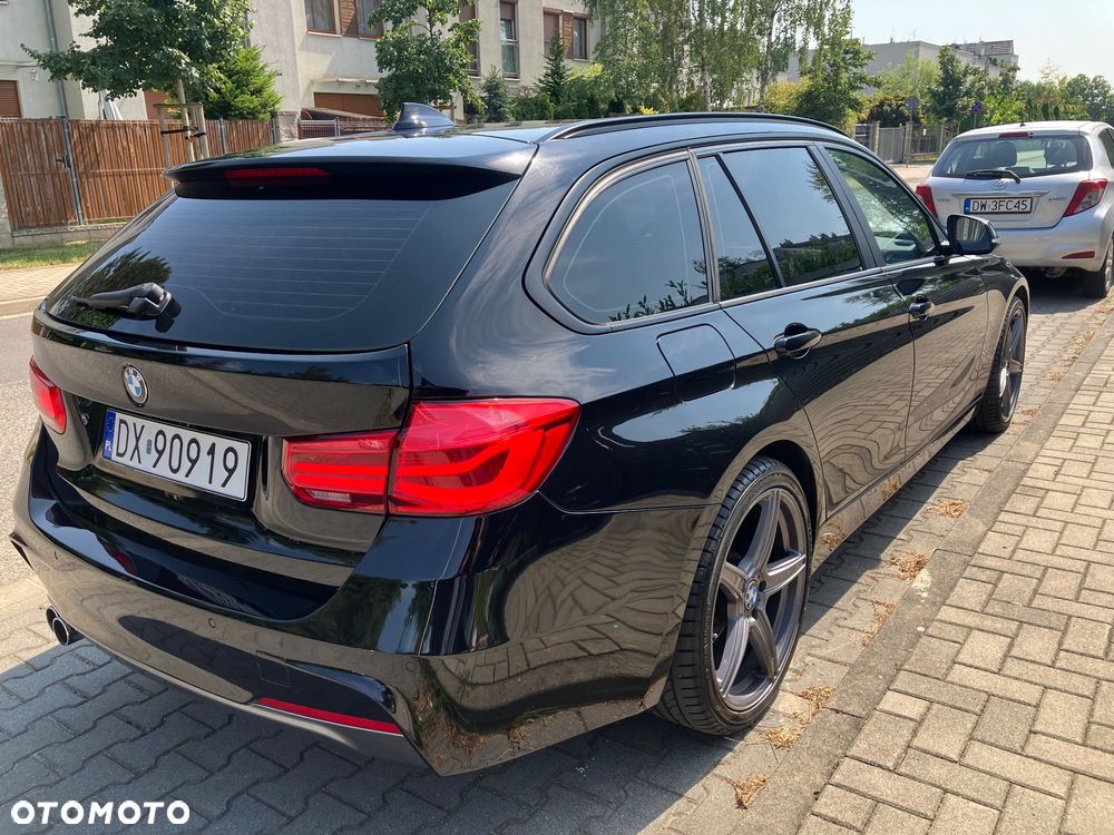 BMW Seria 3 325d Sport Line - 7