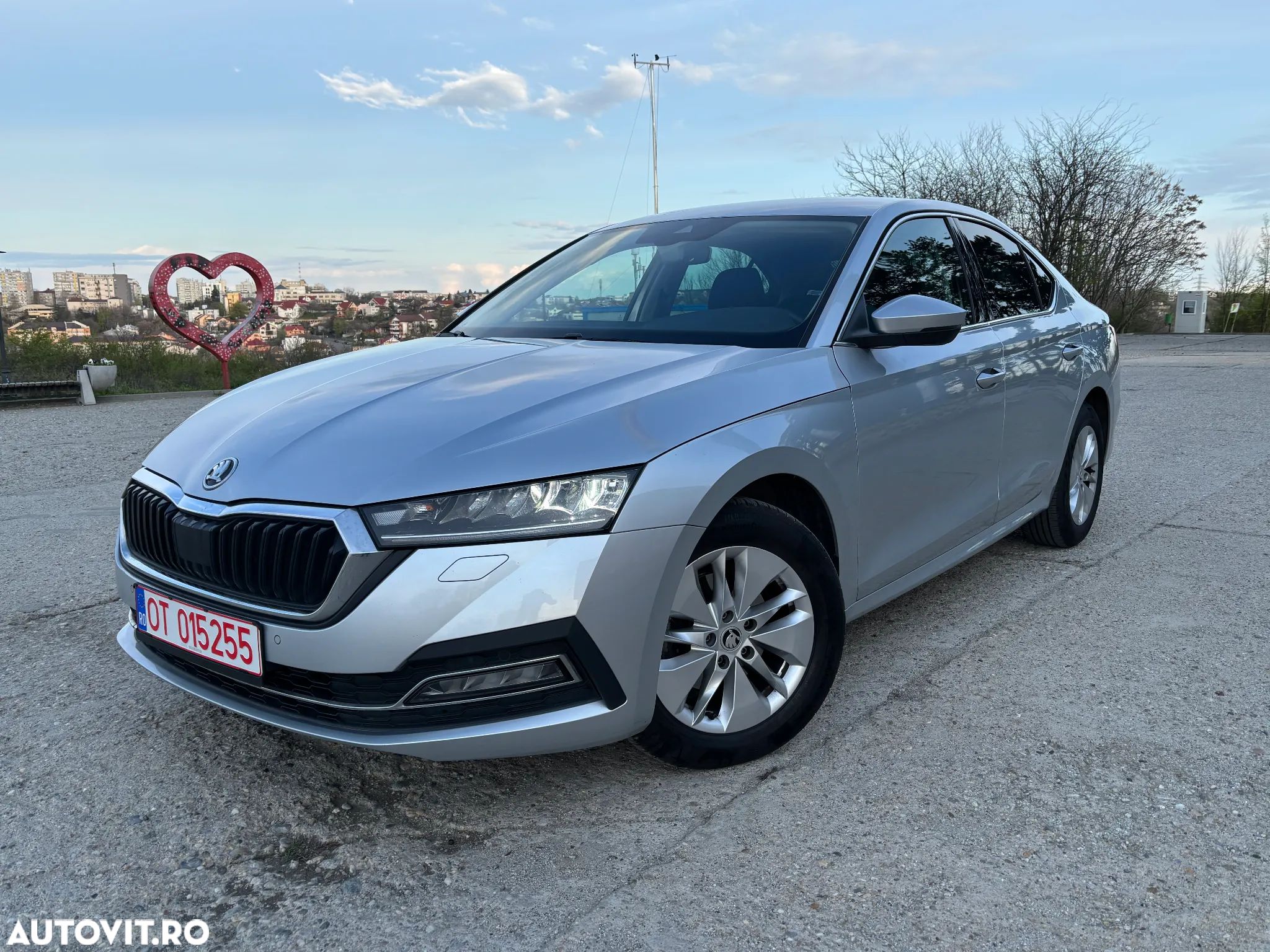 Skoda Octavia 2.0 TDI Ambition - 1