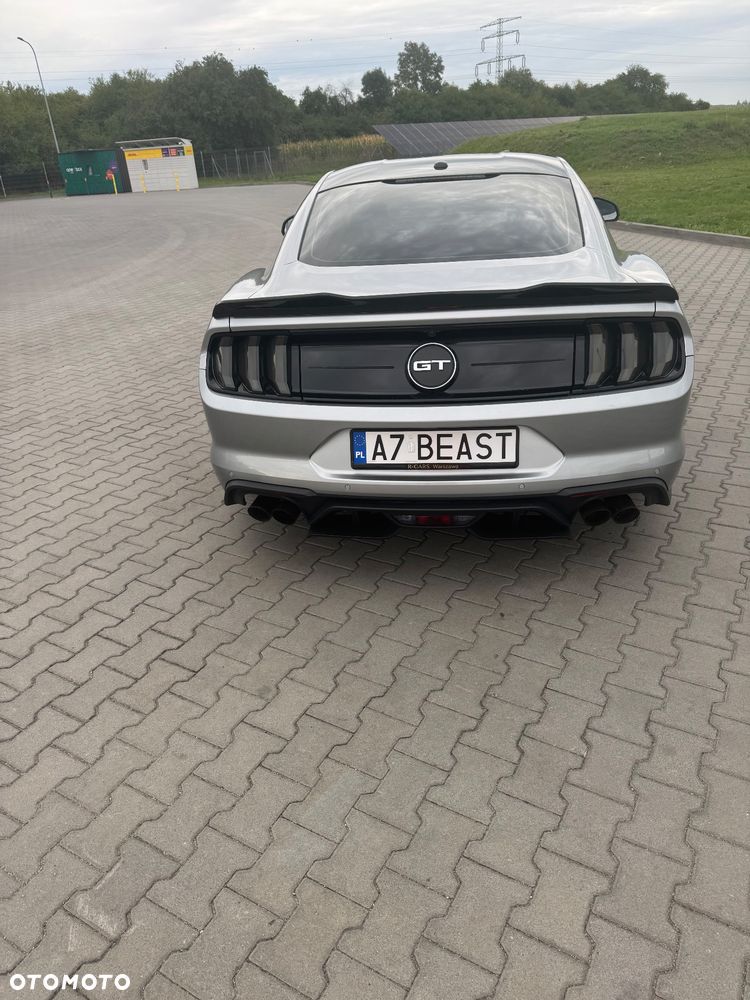Ford Mustang - 5
