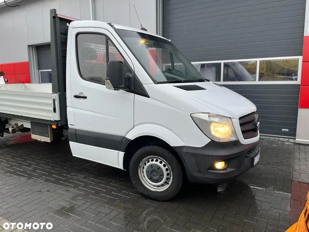 Mercedes-Benz Sprinter - 2