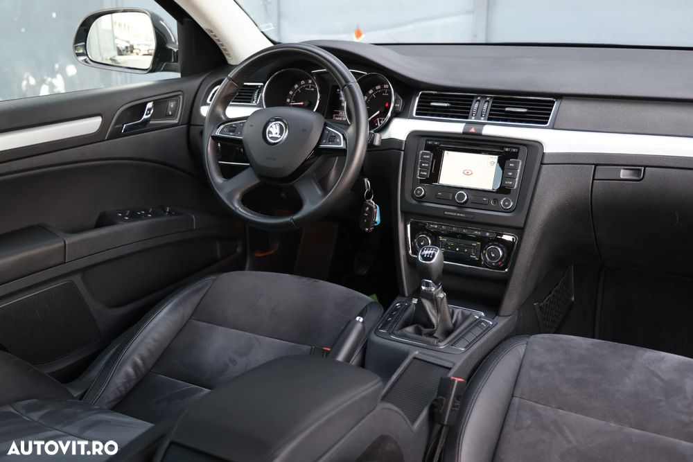 Skoda Superb 1.6 TDI Elegance - 15