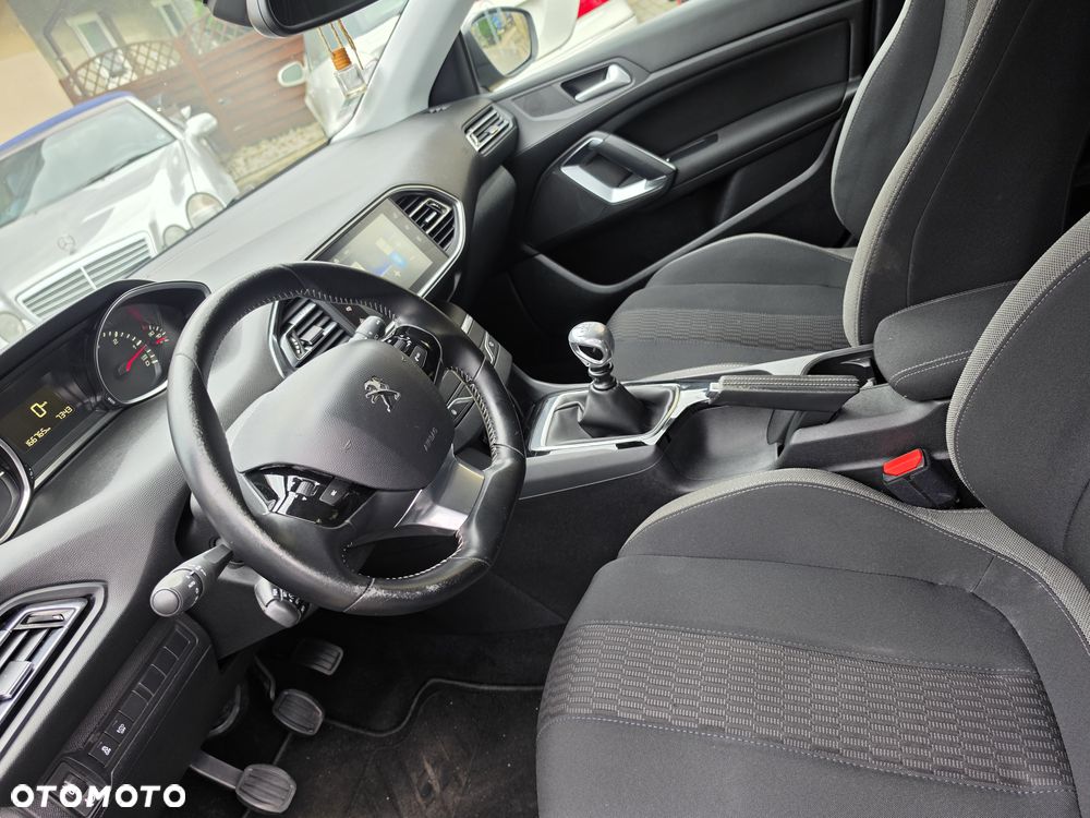 Peugeot 308 BlueHDi 120 Stop & Start Style - 17