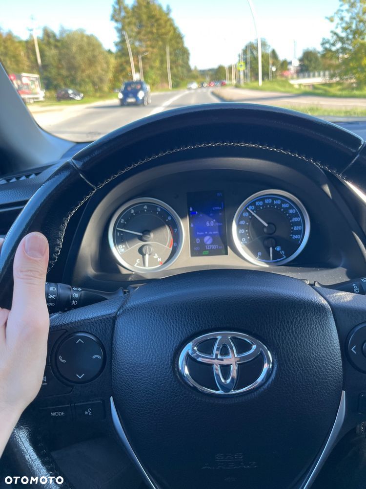 Toyota Corolla - 21