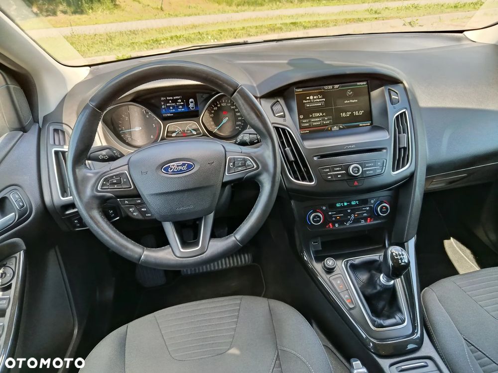 Ford Focus 2.0 TDCi Titanium ASS - 23