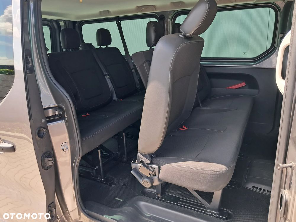 Opel Vivaro L2H1 2,9t Sport - 9